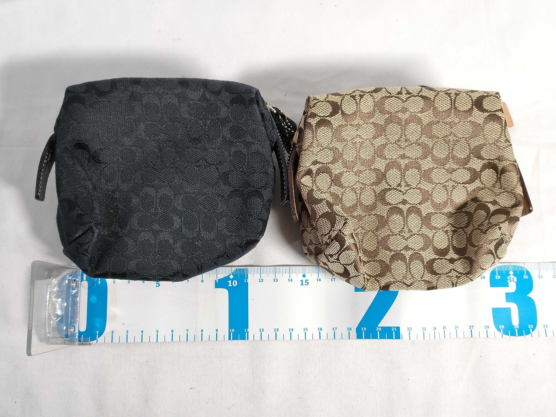 COACH Signature Coach Pouch 3-Piece Set