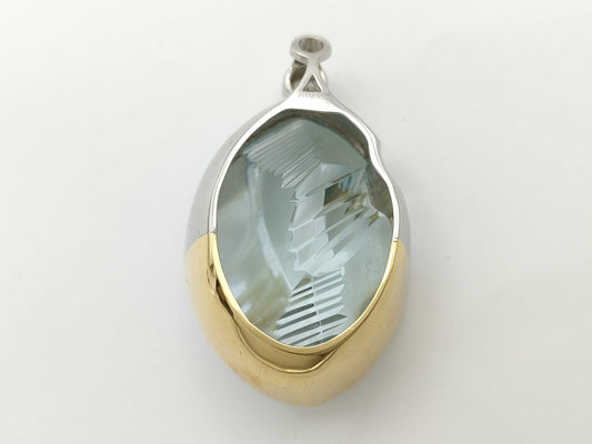 AQ54.49ct D0.23ct Pt950/K18 33.8g Pendant Top