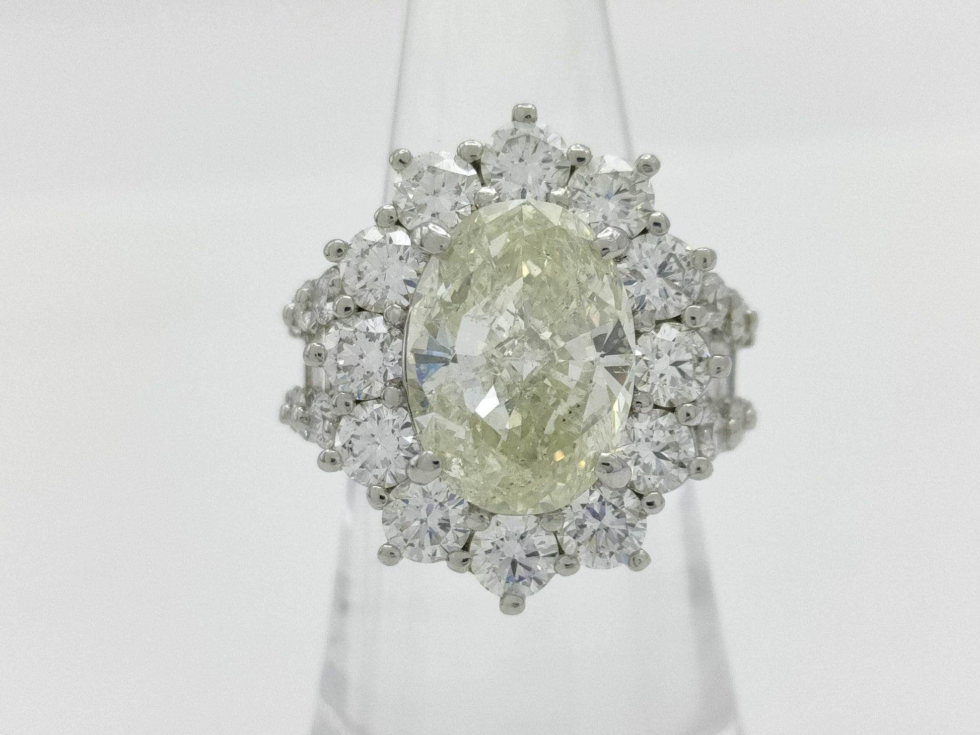 D7.072ct FD4.50ct Pt900 18.6g Ring