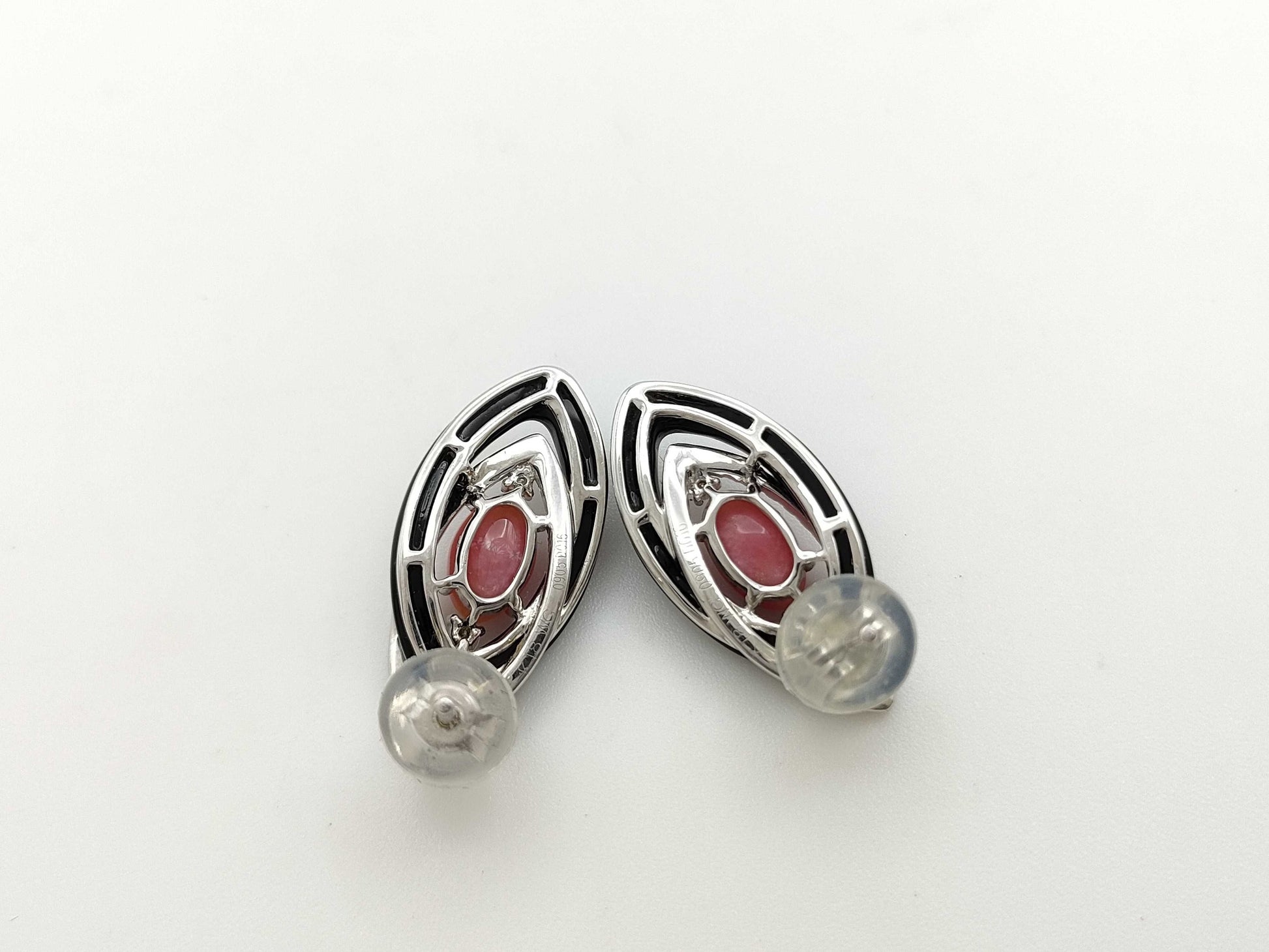 Concrete Pearl 0.905ct Colored Stone D0.16ct / Conch Pearl 0.905ct Colored Stone D0.16ct K18WG 3.9g Earrings