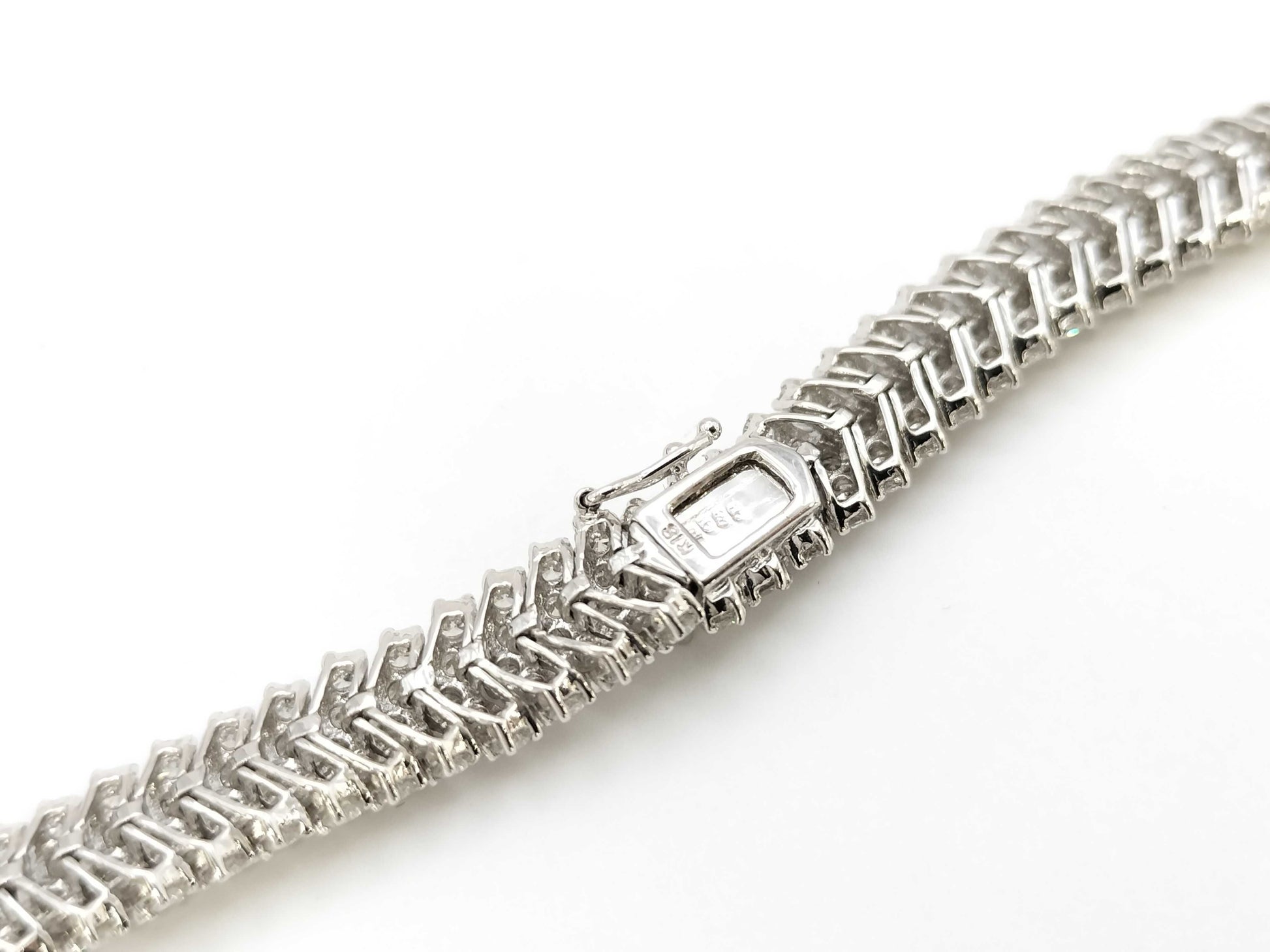 D25.85ct K18 56.3g Necklace