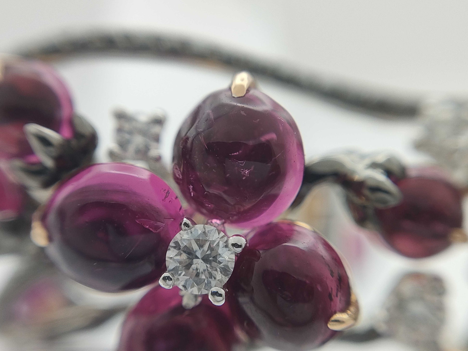 Colored Stone Diamond 6.52 Engraved 750 12.9g Ring