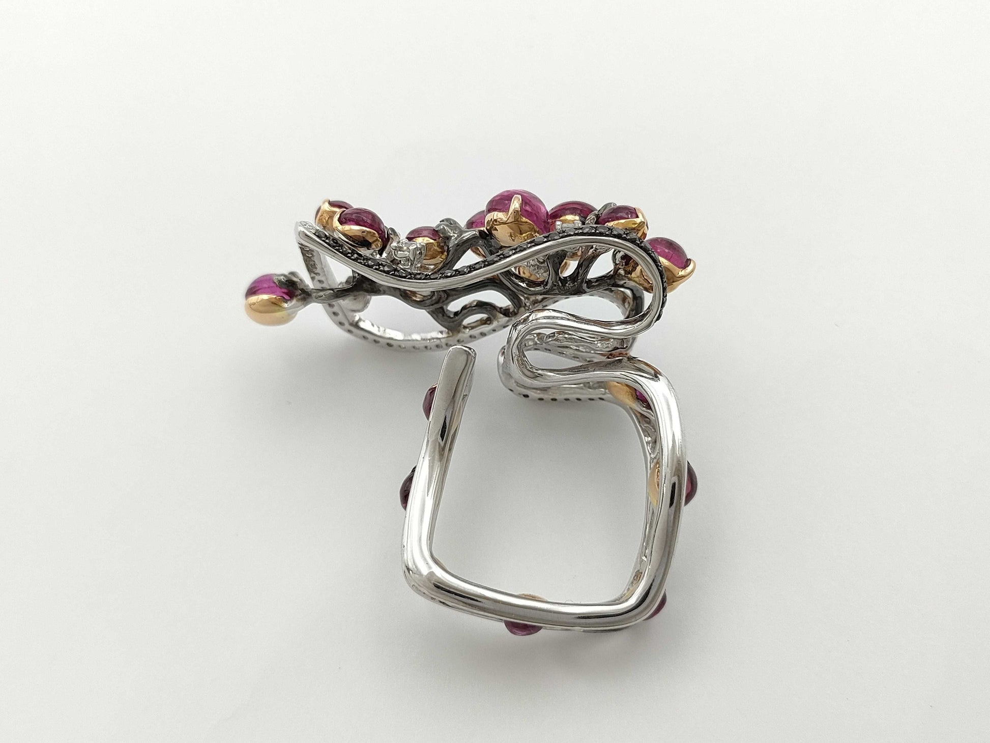 Colored Stone Diamond 6.52 Engraved 750 12.9g Ring