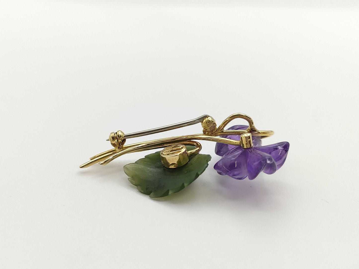 Colored Stone 750 4.5g Brooch