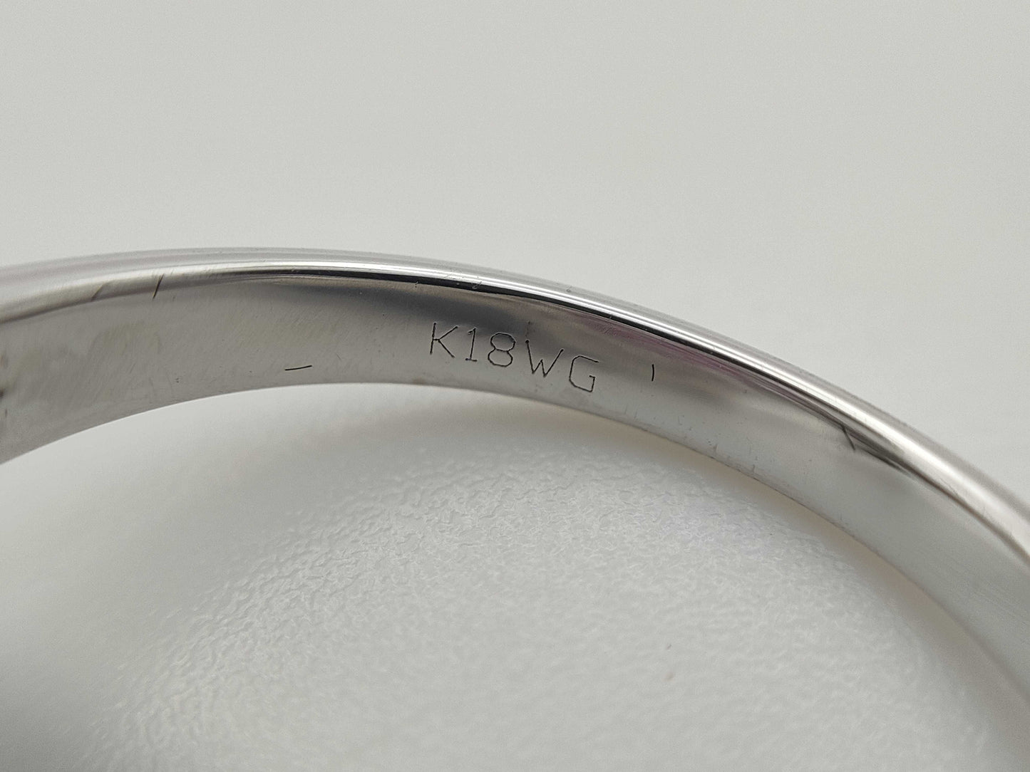 S2.60ct K18Wg 7.3g Ring