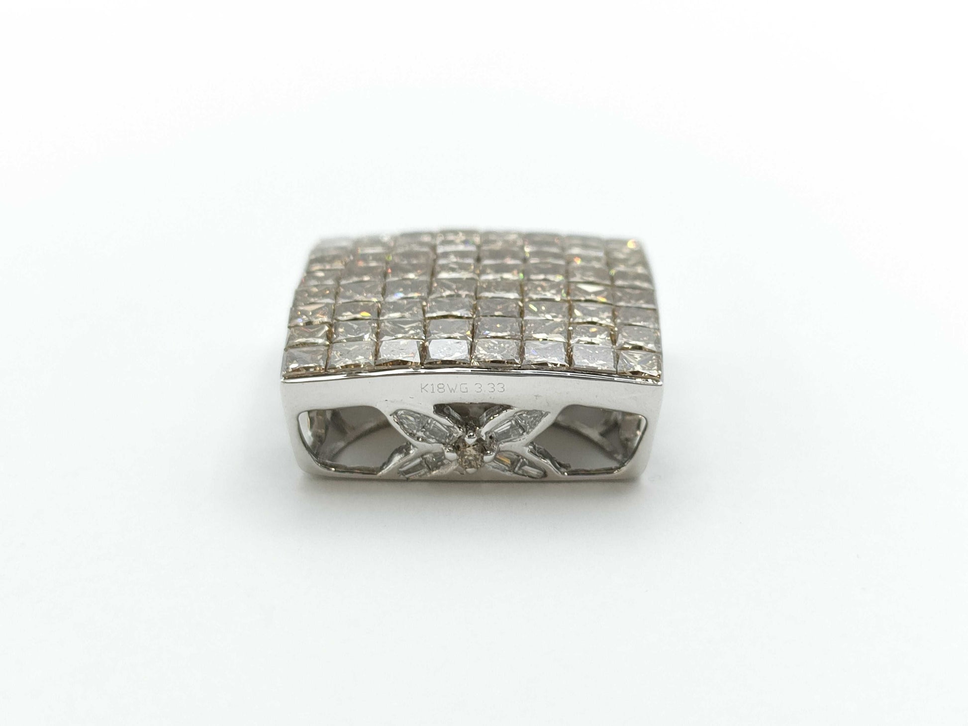 D3.33ct K18WG 4.0g Pendant Top