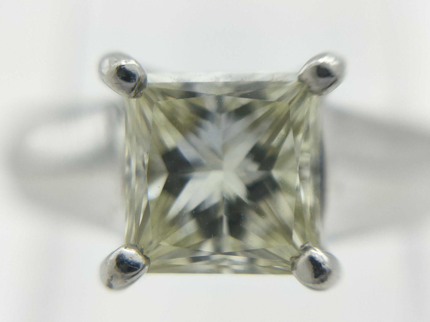 D1.016ct Pt900 6.4g Ring