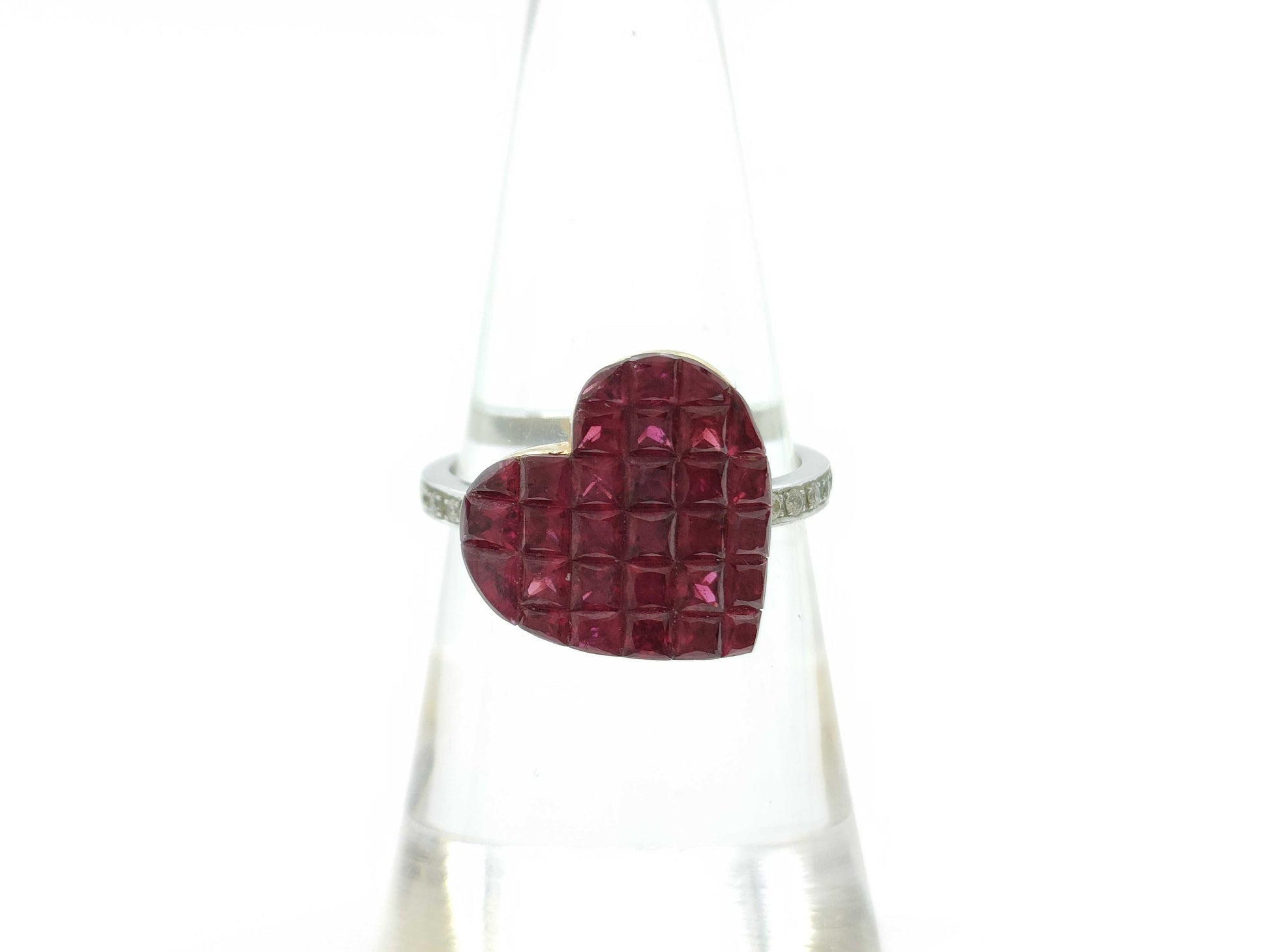 R2.95ct D0.08ct 750 4.1g Ring
