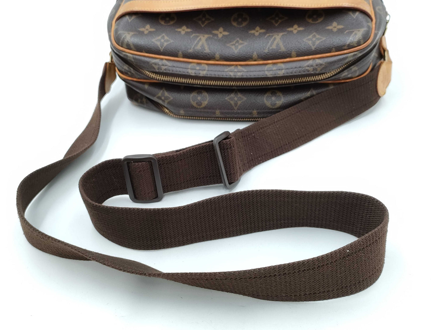 LOUIS VUITTON Louis Vuitton Reporter Shoulder Bag