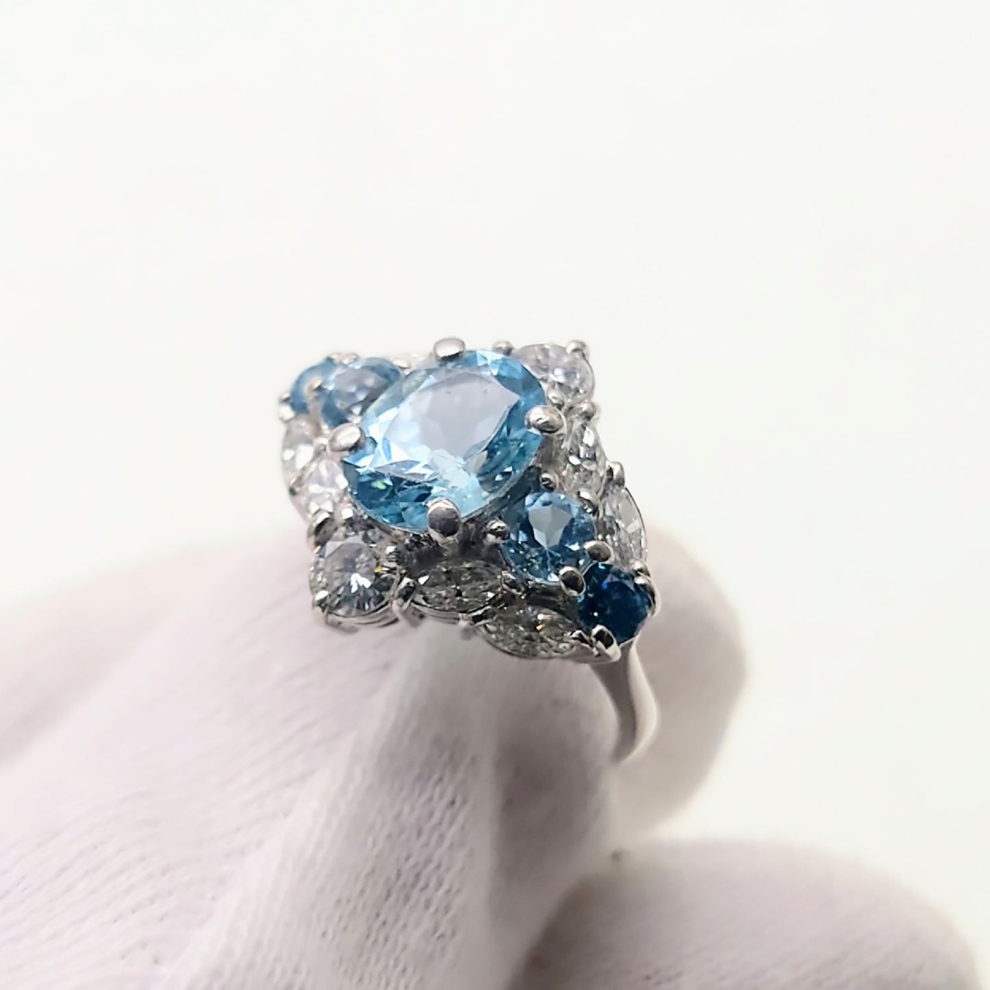 AQ1.04ct/0.36ct D0.95ct Pt900 5.5g Ring