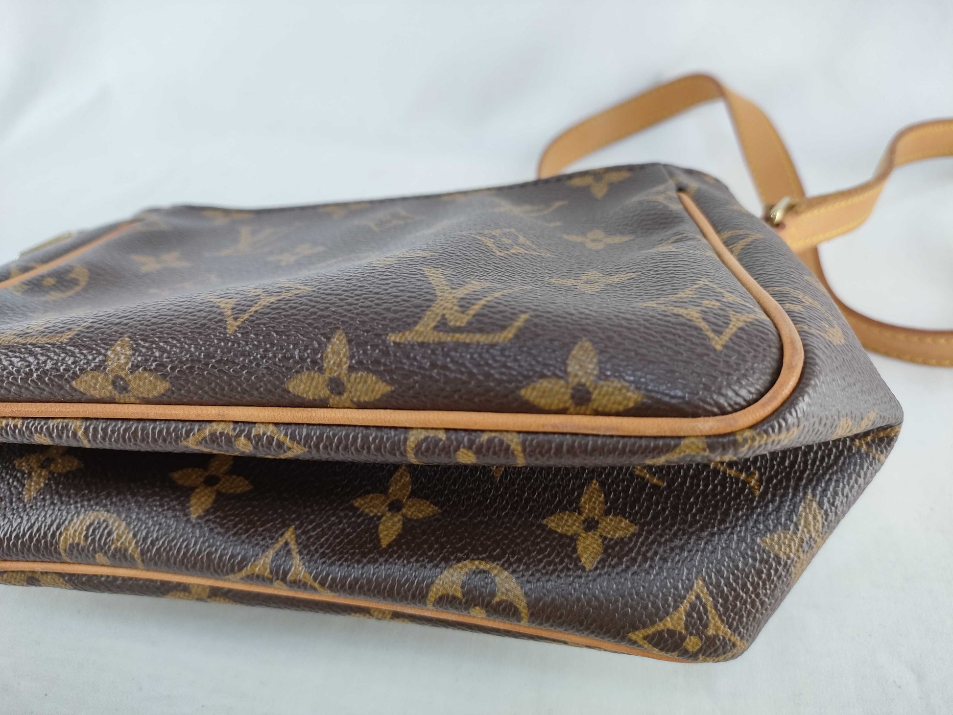 LOUIS VUITTON Monogram LV Monogram Vivacite PM M51165/SA0094 Shoulder Bag