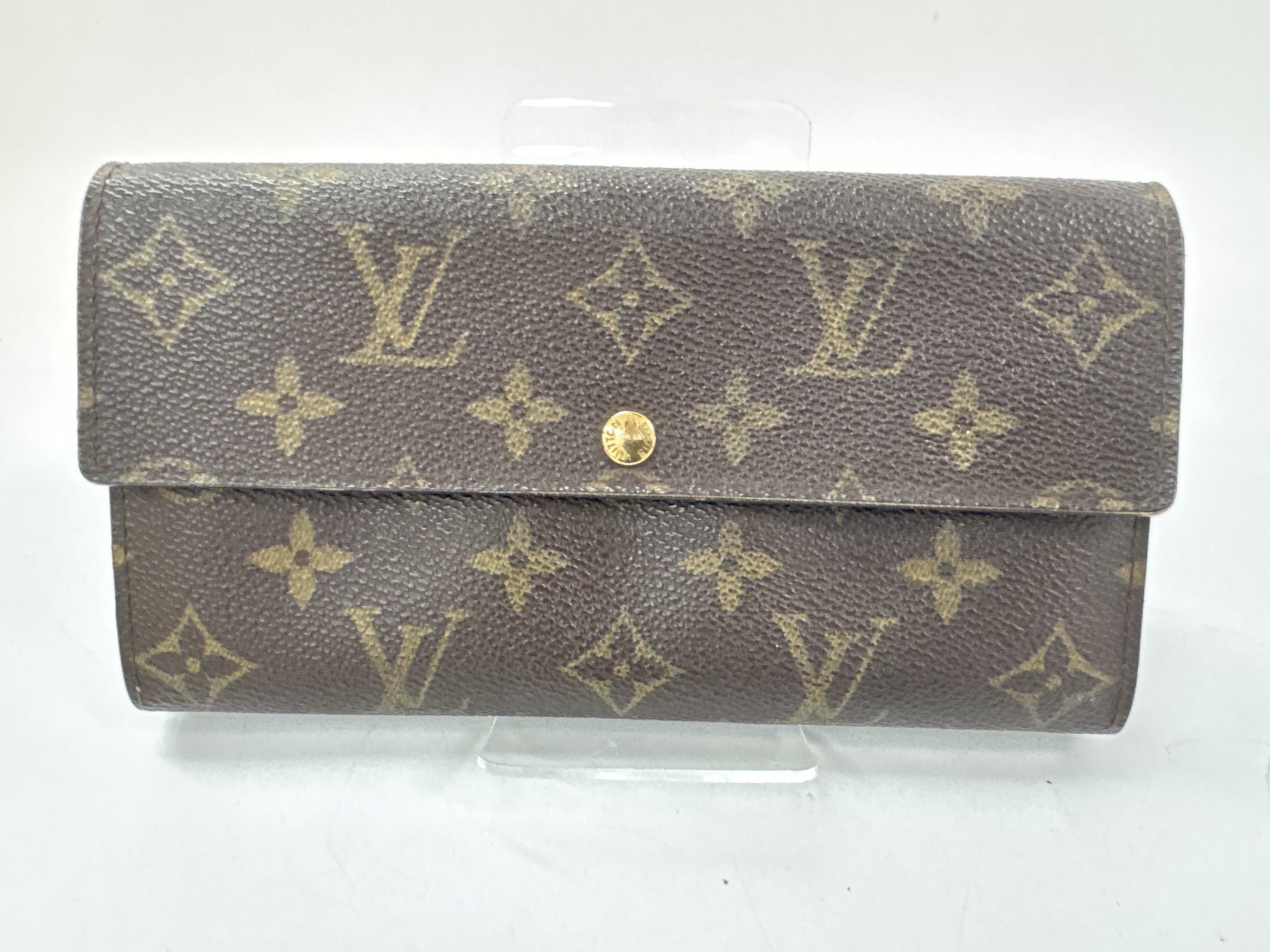 LOUIS VUITTON LV Monogram Sarah Wallet