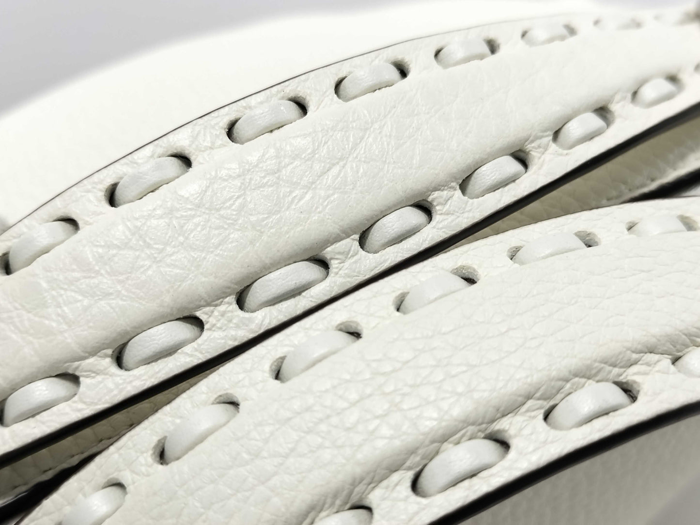 FENDI FENDI Celeria by The Way 2WAY Medium White Tobag