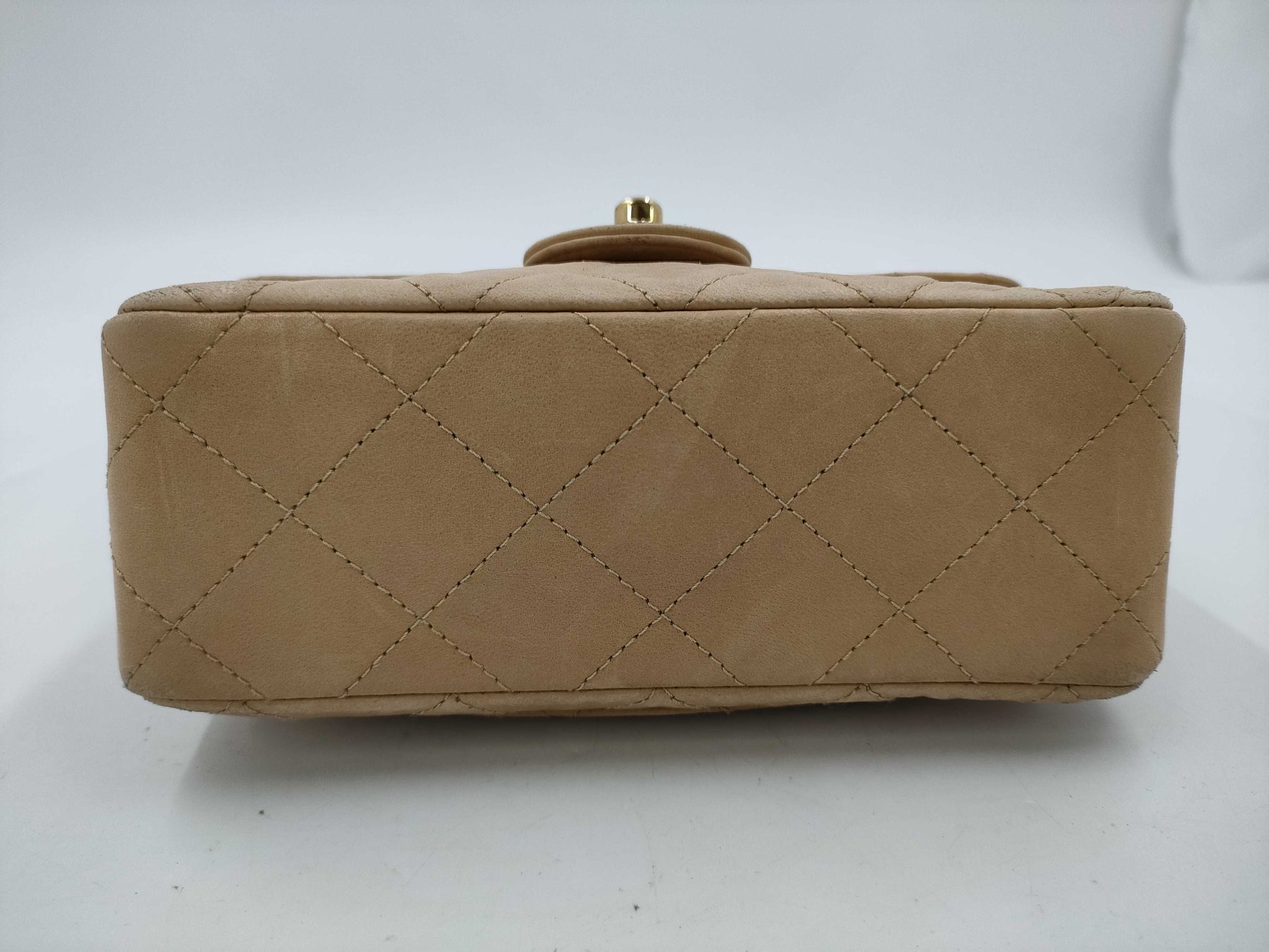 CHANEL Mini Matlassse Chain Bag Beige Gold Fittings 6th Series 6859091 Shoulder Bag