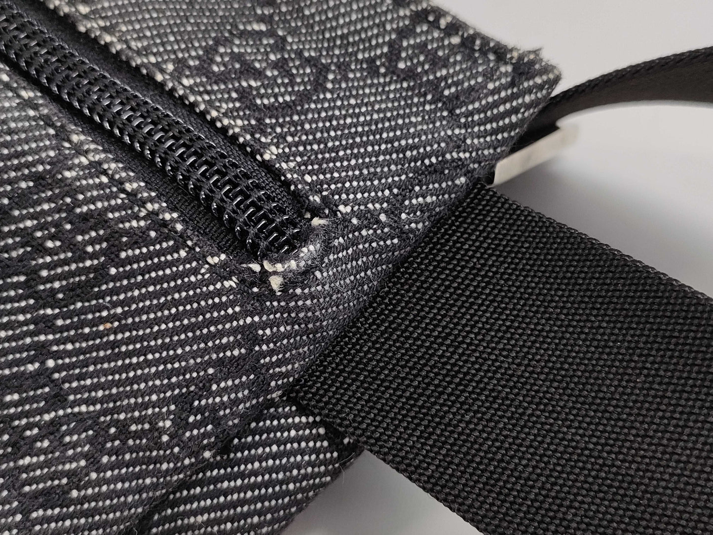 GUCCI GG Supreme 28566 Body Bag Waist Pouch Bag