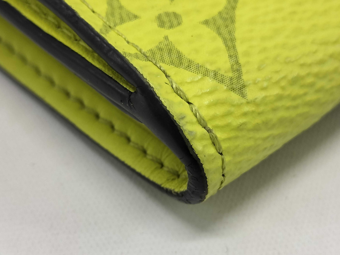 LOUIS VUITTON Louis Vuitton Discovery Compact Wallet Yellow M67629 Wallet