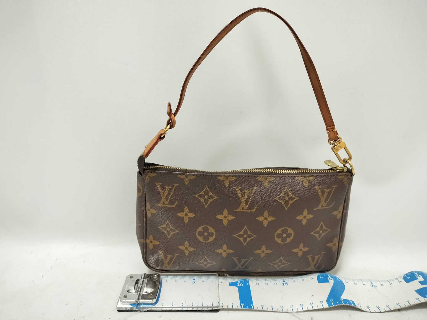 LOUIS VUITTON Monogram Accessory Pouch