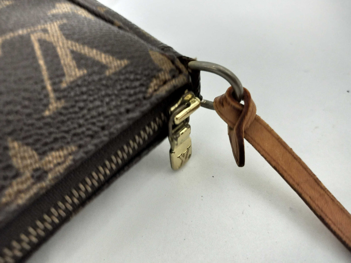 LOUIS VUITTON Monogram Accessory Pouch