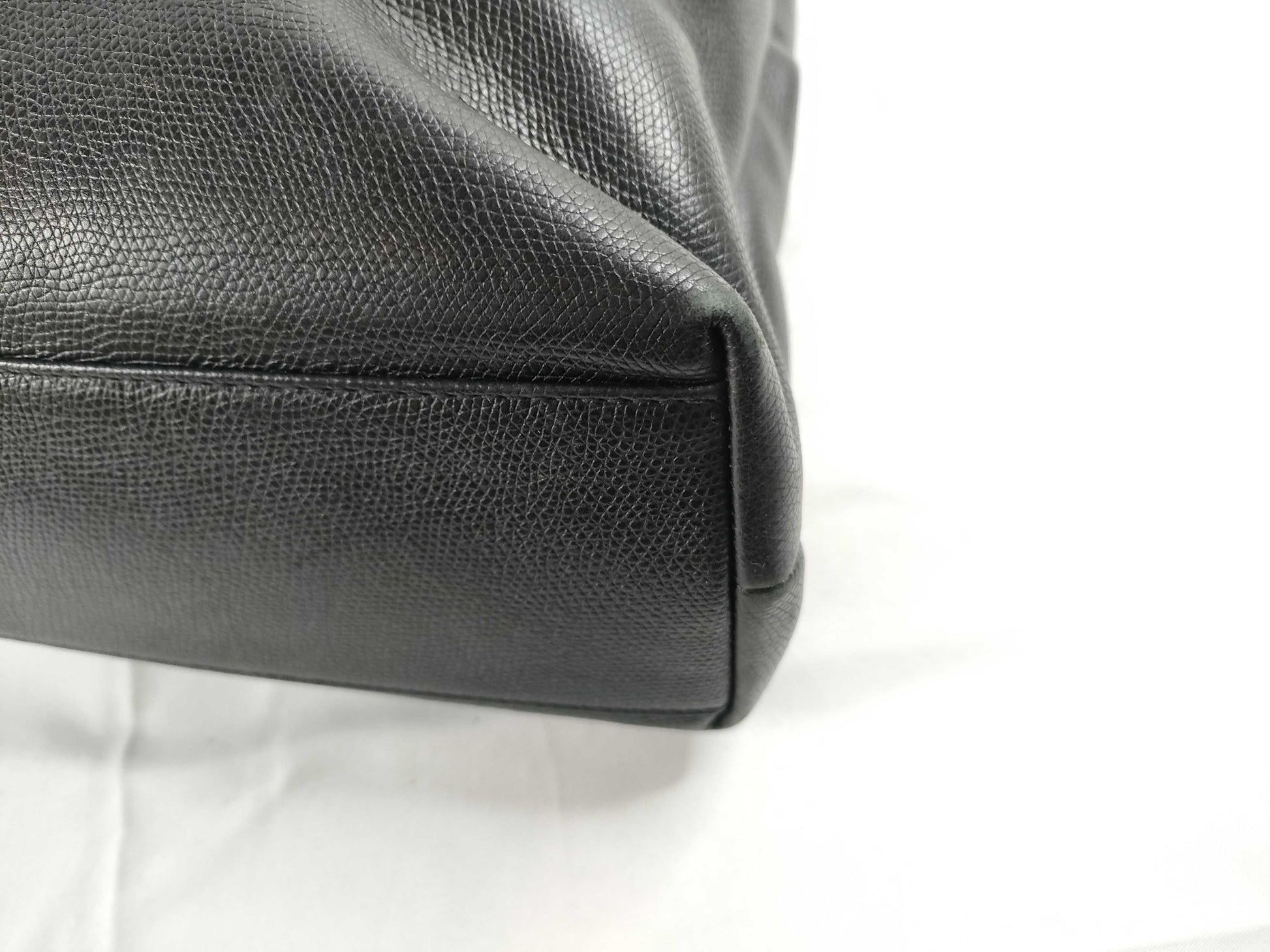 MCM Chain Shoulder Leather Black Tote Bag