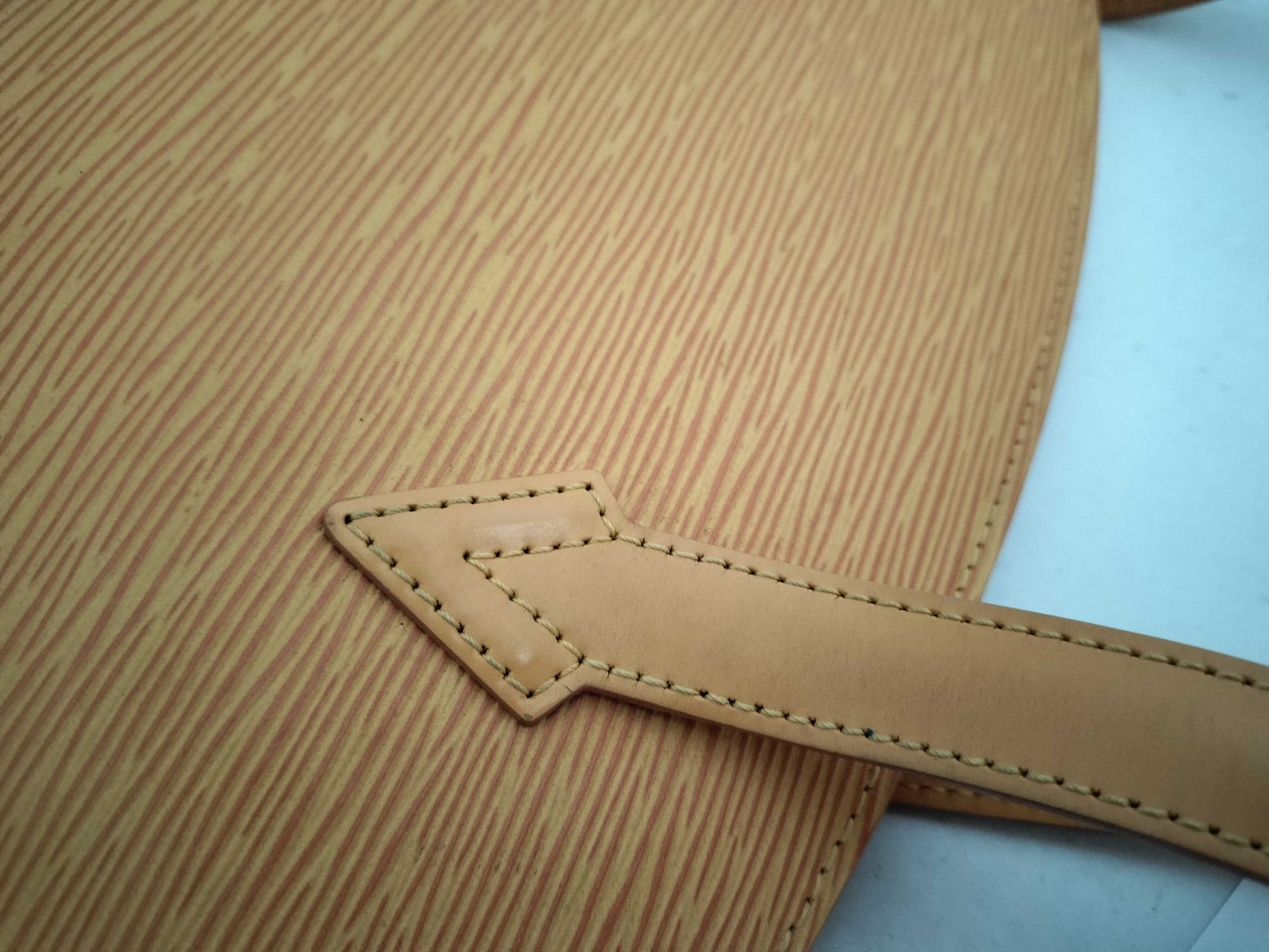 LOUIS VUITTON Epi Saint-Jacques Epi Tote Bag