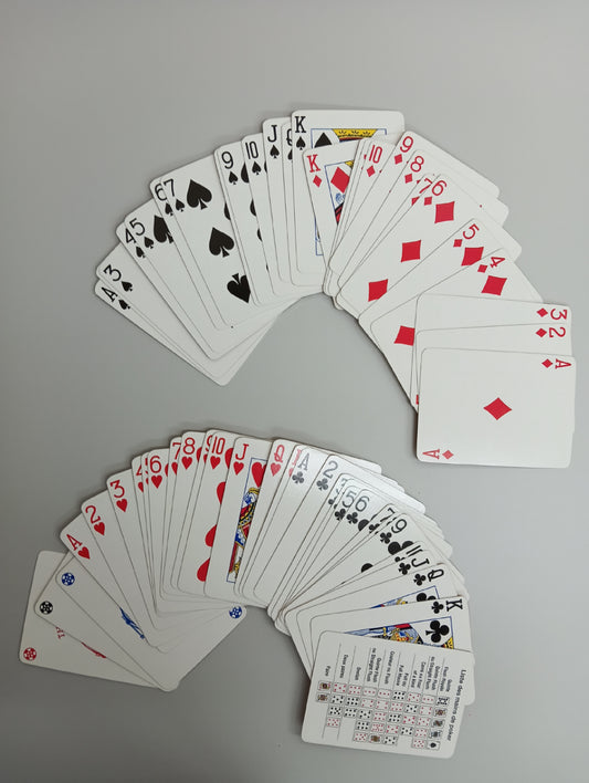 HERMES 55 cards + 1 poker role list Other accessories