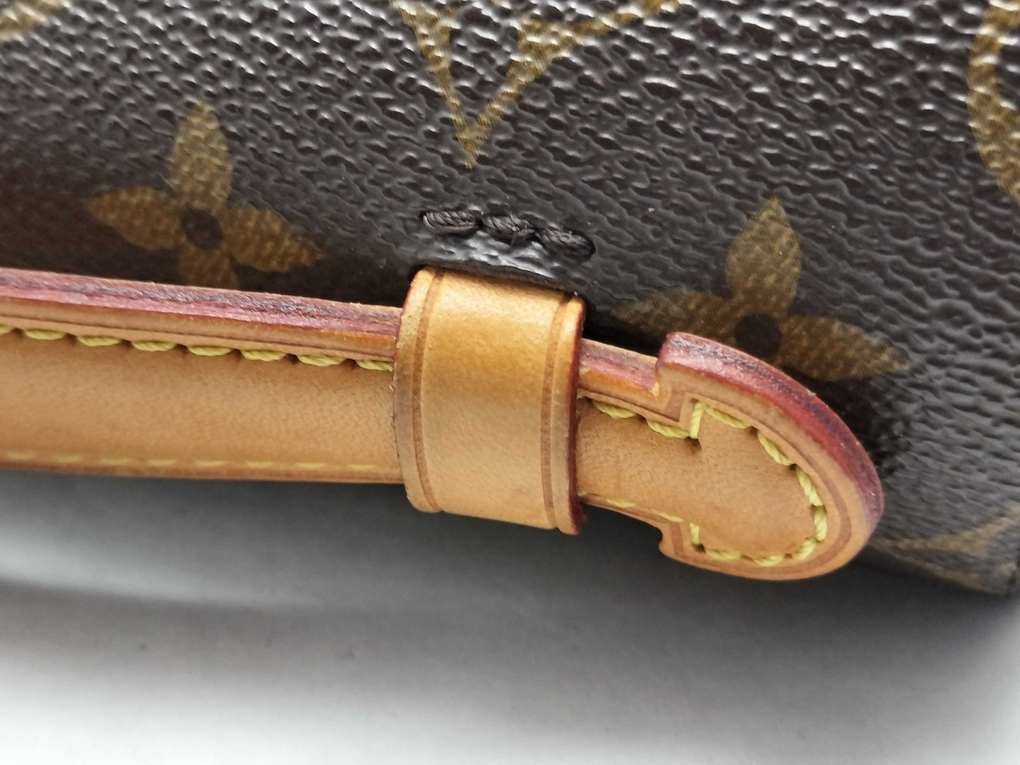 LOUIS VUITTON Monogram Louis Vuitton Message Shoulder Bag Shoulder Bag