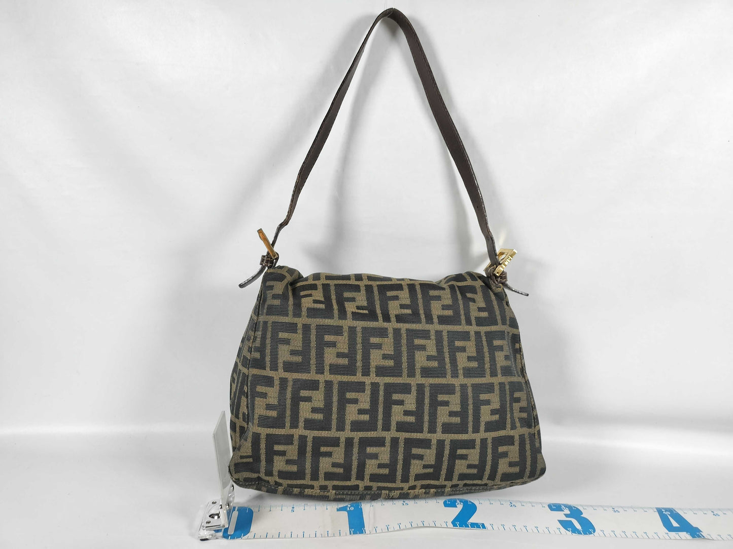 FENDI Mamma Bucket Shoulder Bag