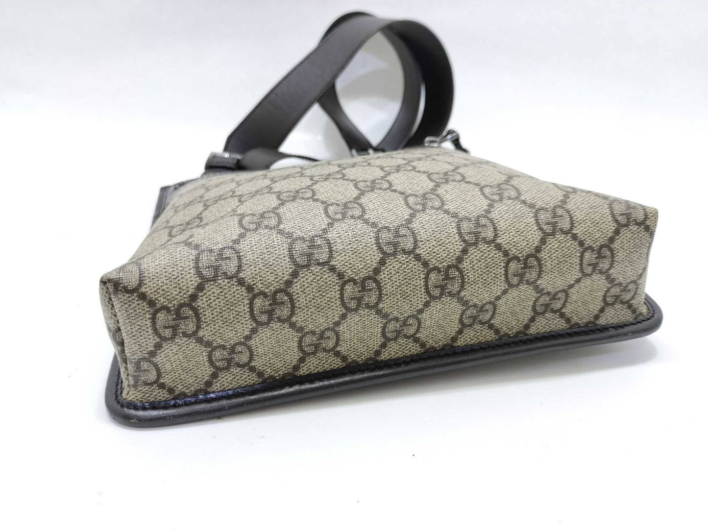 GUCCI GG Supreme Gucci 92562 GG Line PVC Crossbody Shoulder Bag Canvas x Leather Beige Shoulder Bag