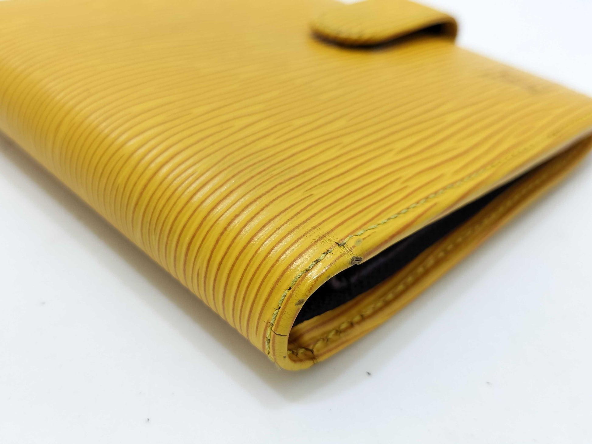 LOUIS VUITTON Epi Vuitton M63559 Bi-Fold Wallet Porto Vier Compact Epi Leather Tassili Yellow Wallet