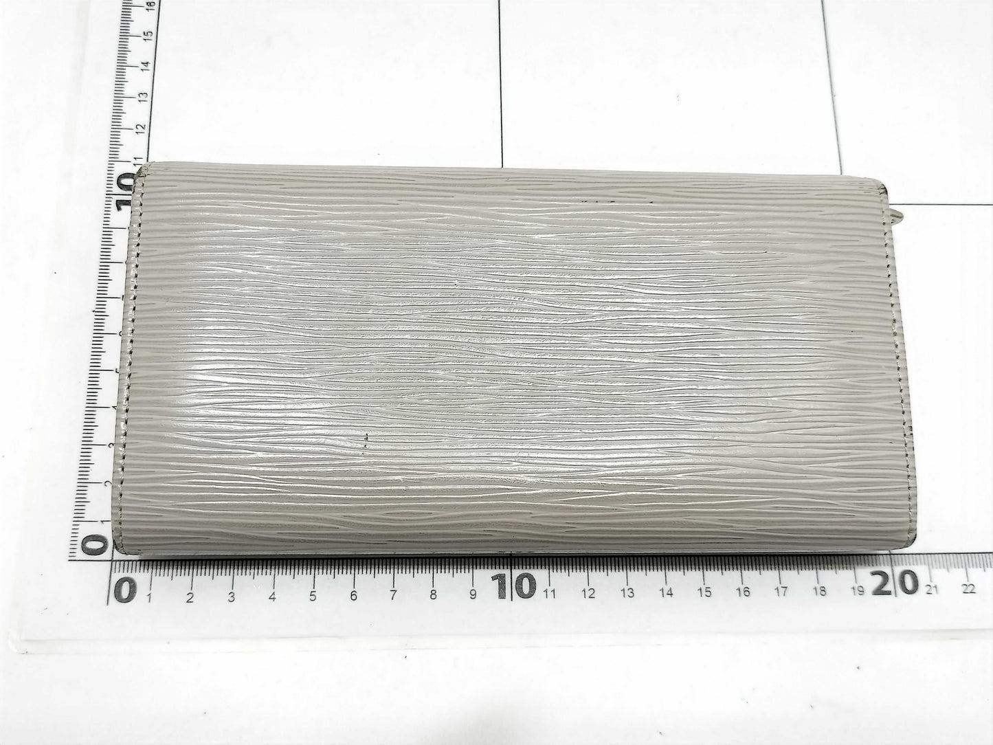 LOUIS VUITTON Epi Vuitton M60318 Portefeuil Sarah Epi Leather Grey Wallet