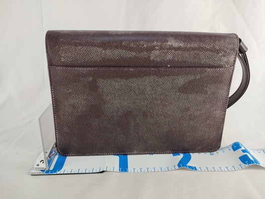 LOUIS VUITTON Taiga Taiga Pochette Clad Second Bag