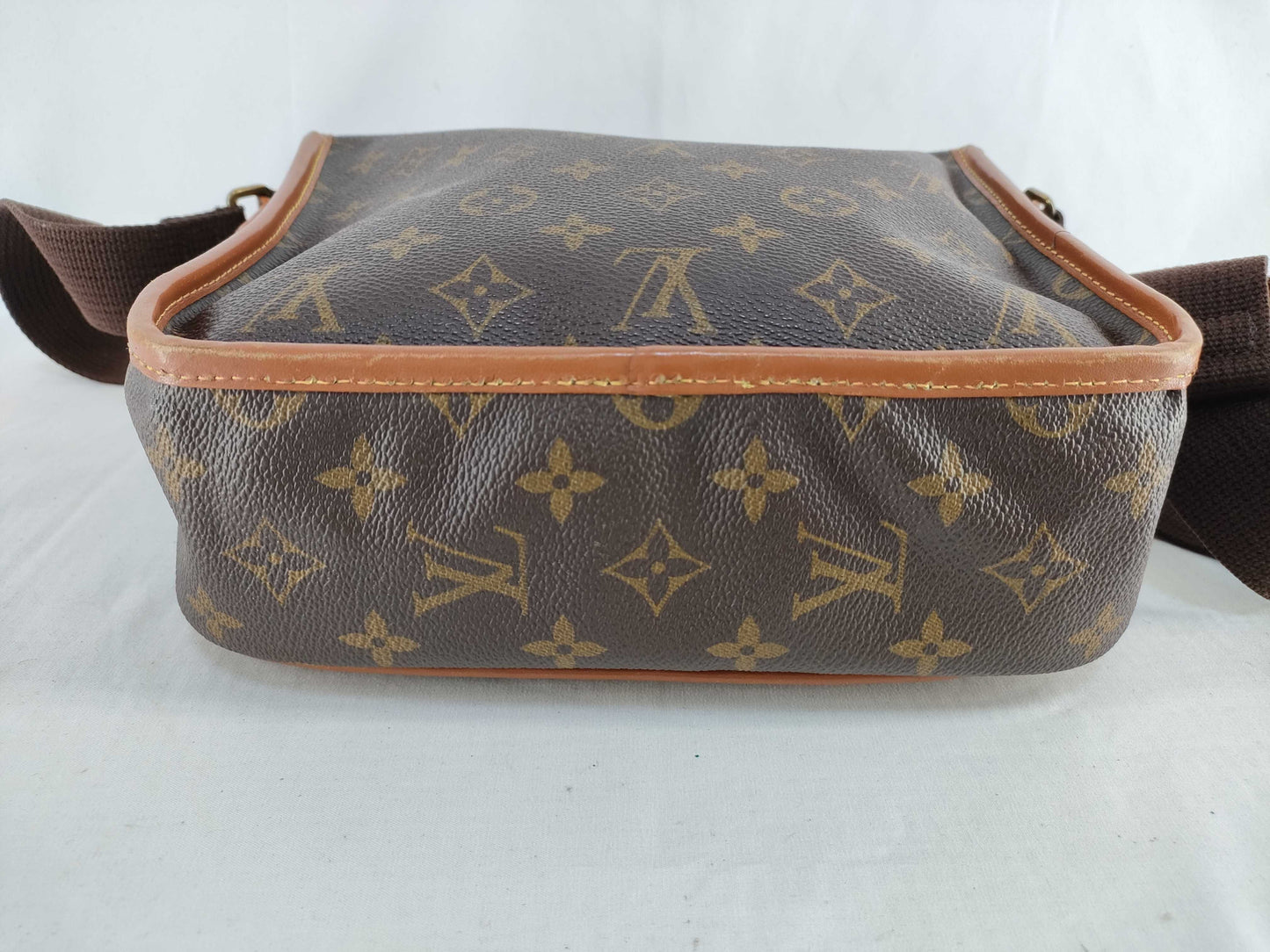 LOUIS VUITTON Monogram Louis Vuitton Messenger Bosfall PM Shoulder Shoulder Bag
