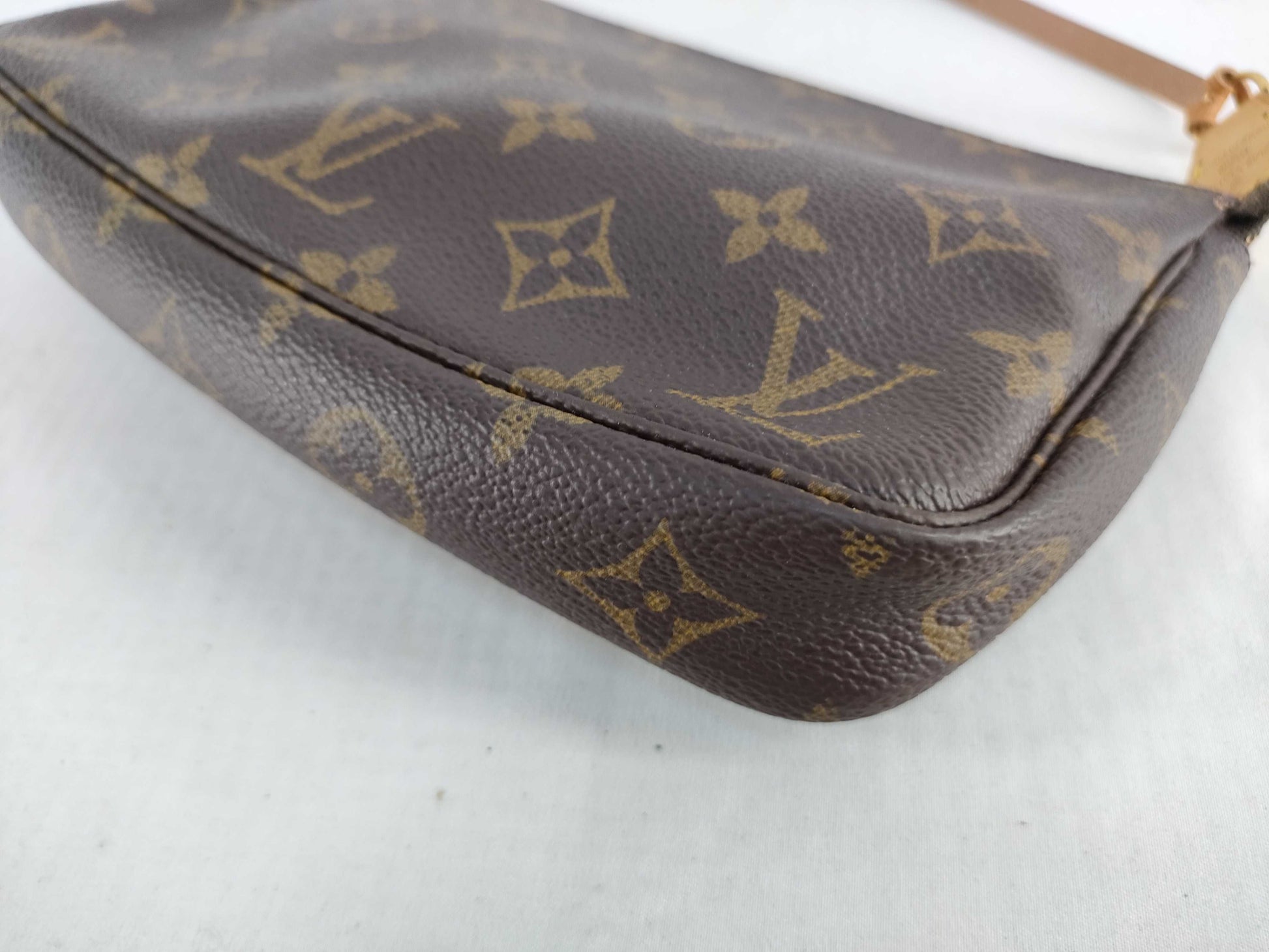LOUIS VUITTON Monogram Accessoir Monogram AR0030 Pouch