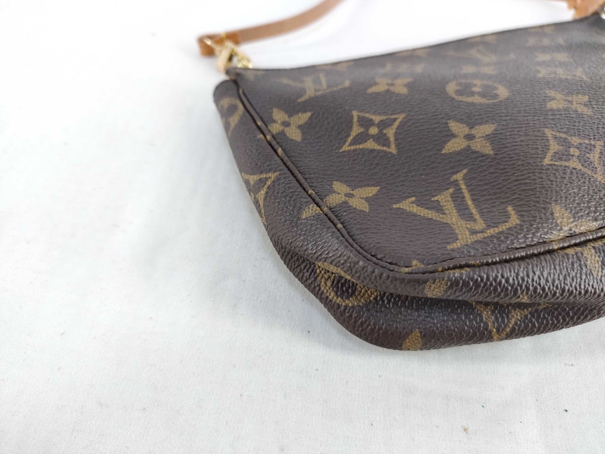 LOUIS VUITTON Monogram Accessoir Monogram TH0954 Pouch