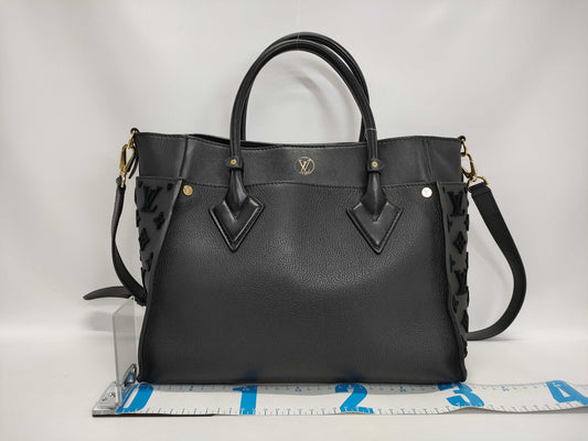 LOUIS VUITTON Louis Vuitton On My Sight MM Handbag Handbag