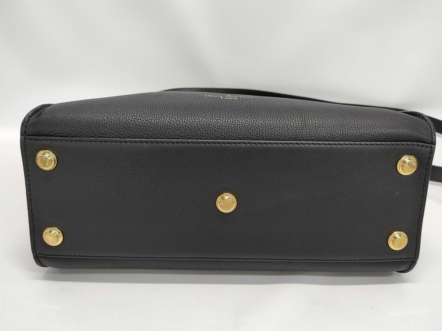 LOUIS VUITTON Louis Vuitton On My Sight MM Handbag Handbag