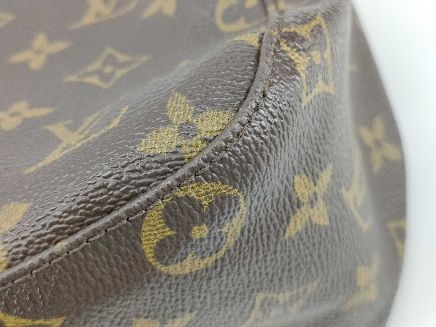 LOUIS VUITTON Monogram LOUIS VUITTON Looping MM M51146 Shoulder Bag
