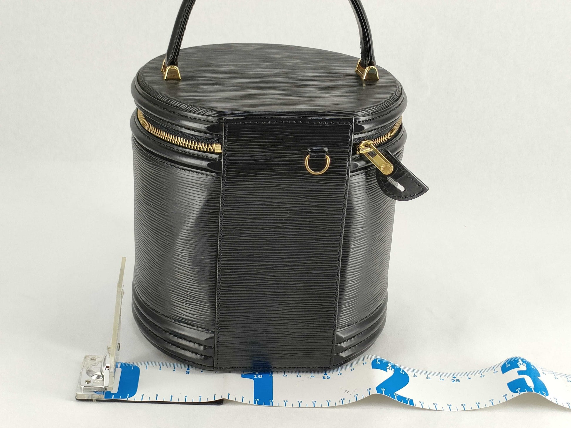 LOUIS VUITTON Epi LOUIS VUITTON Cannes M48032 Handbag