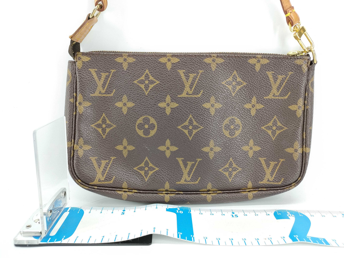 LOUIS VUITTON Monogram LOUIS VUITTON Pochette Accessoir M51980 Handbag
