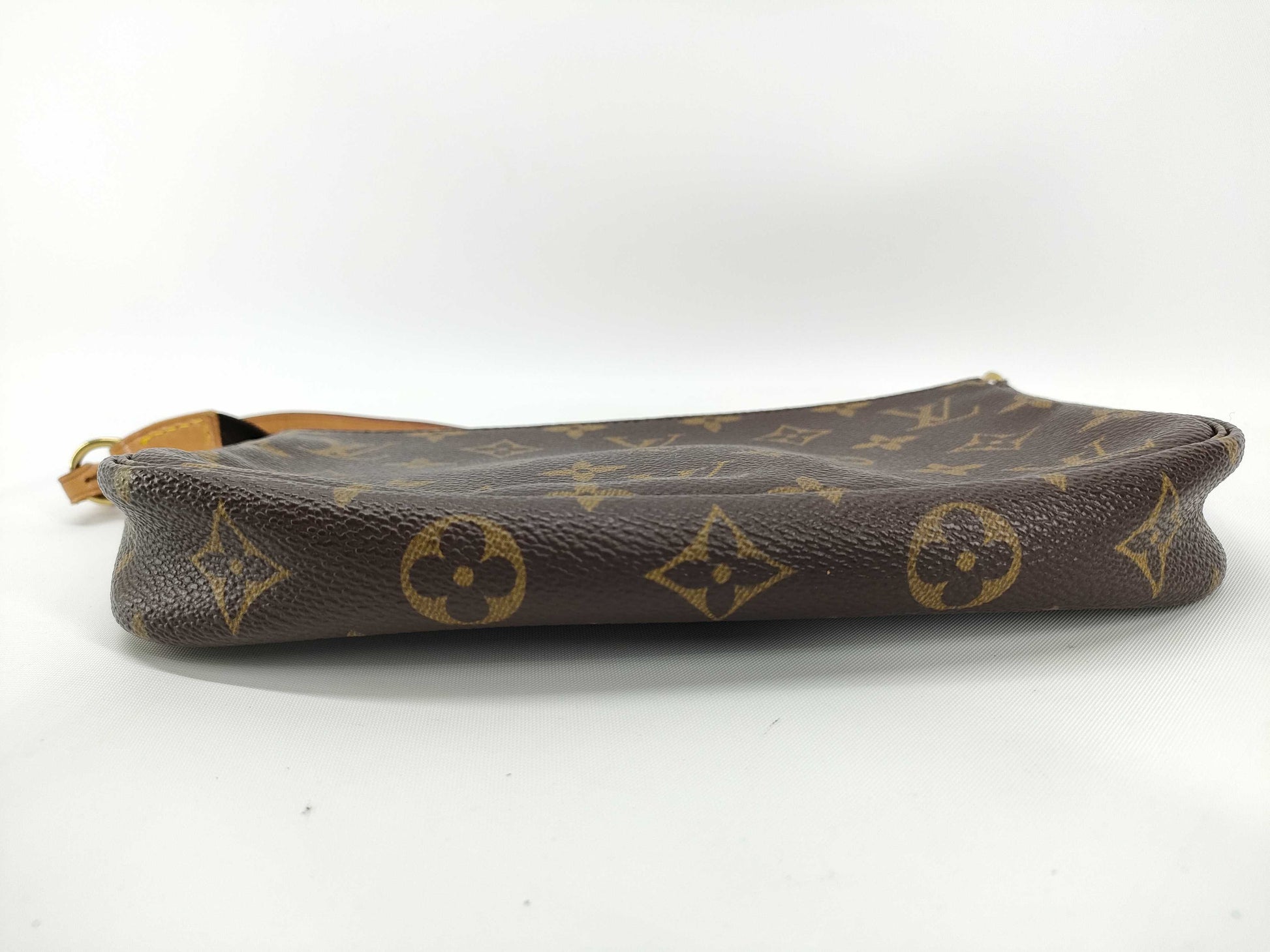 LOUIS VUITTON Monogram LOUIS VUITTON Pochette Accessoir M51980 Handbag