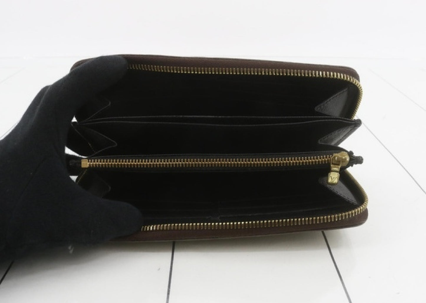 LOUIS VUITTON Monogram Zippy Wallet Second Bag