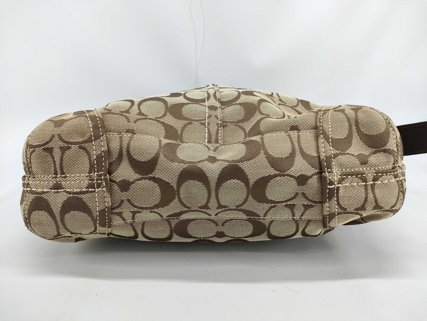 COACH Signature ◎. Shoulder Bag