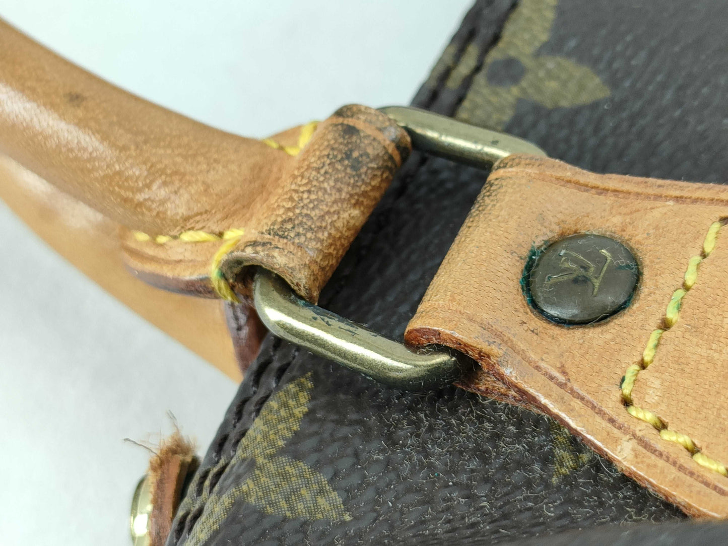 LOUIS VUITTON Monogram Vuitton Bag Handbag