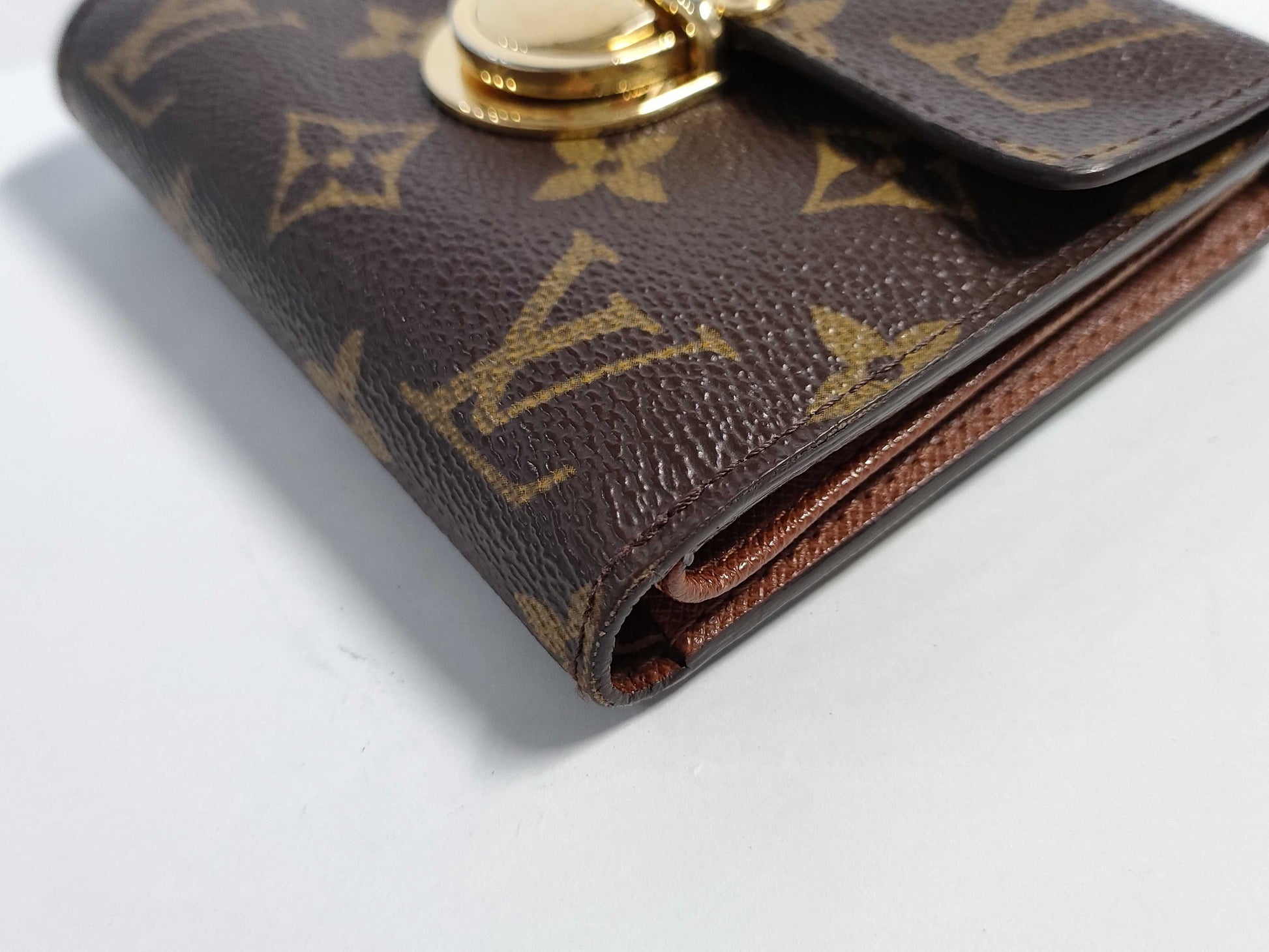 LOUIS VUITTON Monogram LV Wallet