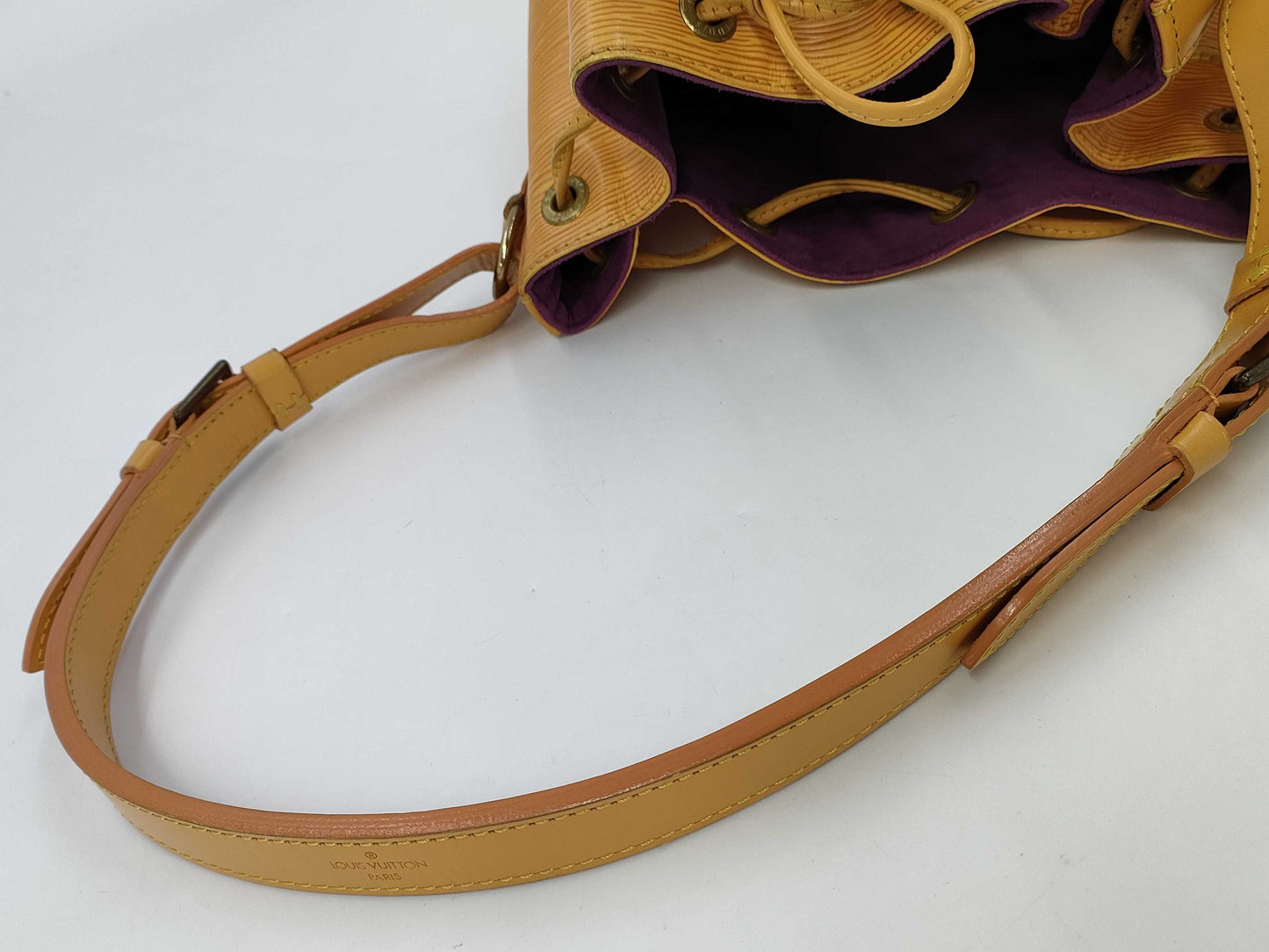 LOUIS VUITTON Louis Vuitton Epi Handbag