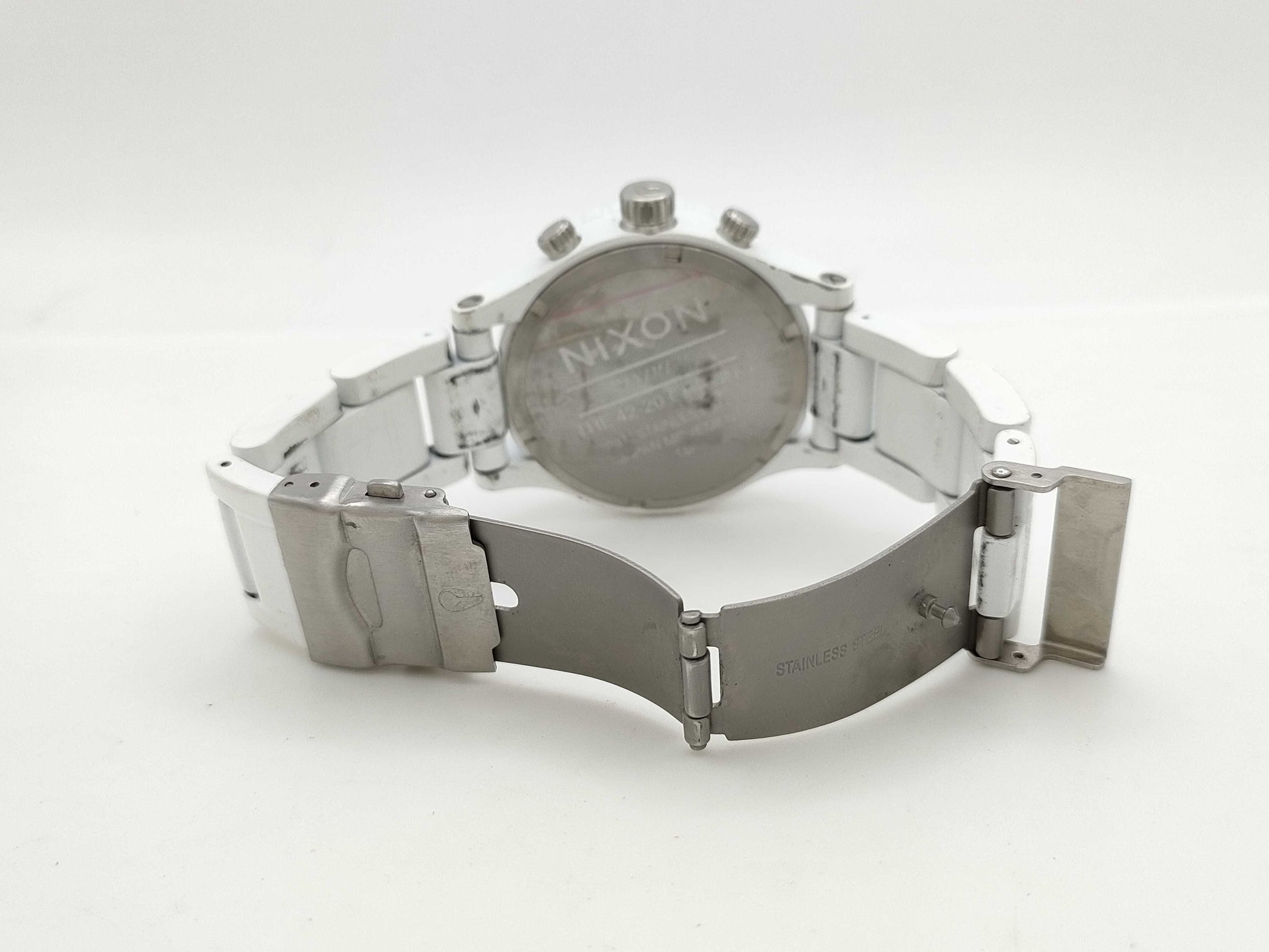 Nixon 42-20 White Chrono 14F Quartz Immovable Men's Watch