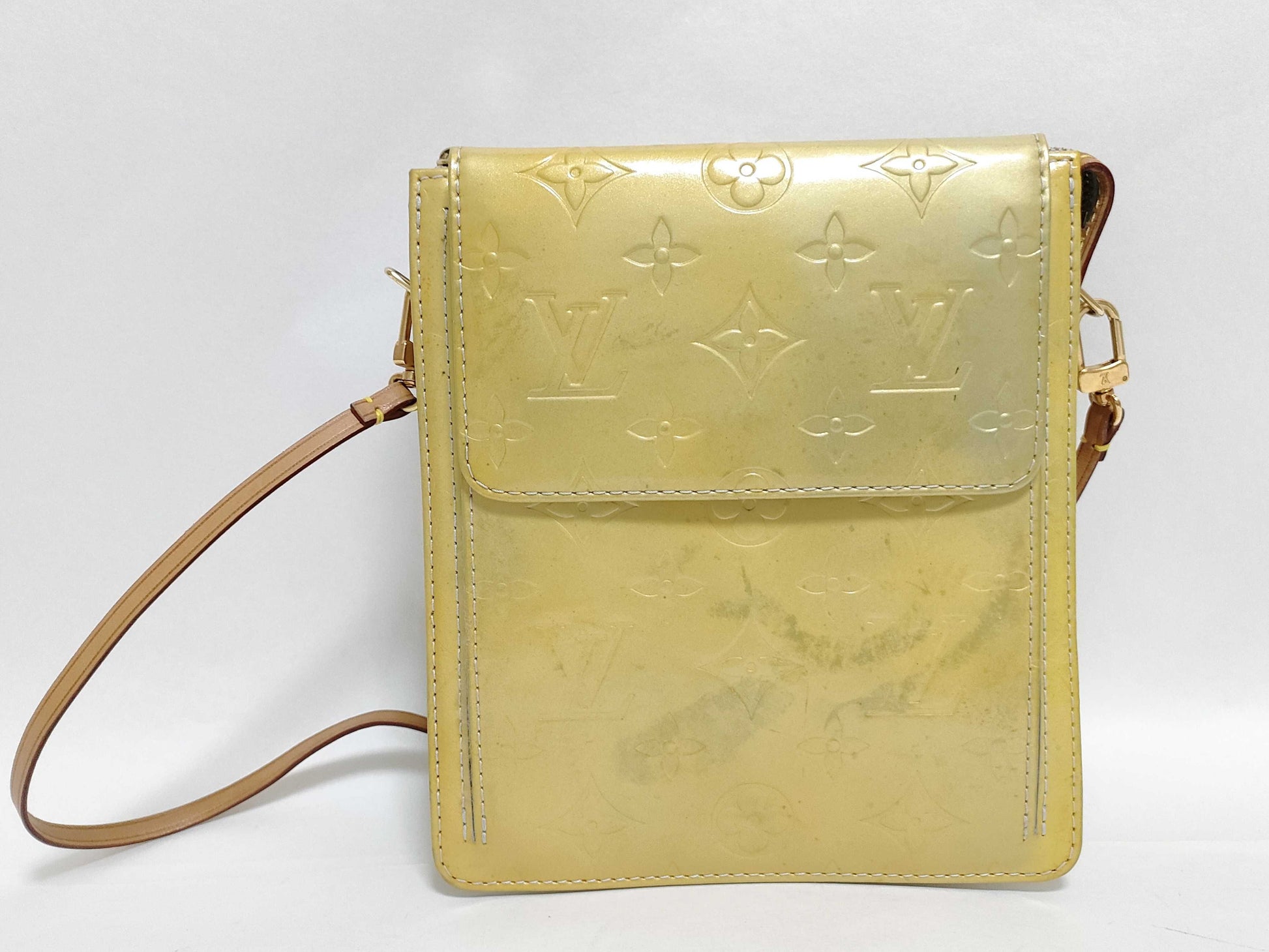 LOUIS VUITTON Vernis LV Vernimot Shoulder Bag