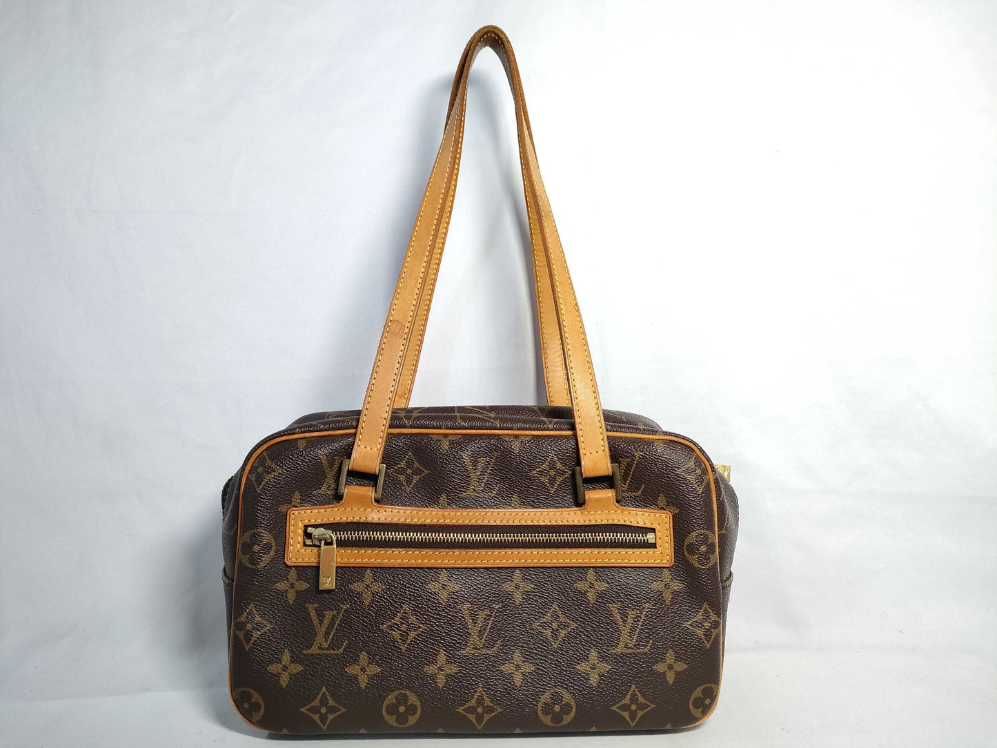 LOUIS VUITTON Monogram LV Monogram Cite Shoulder Bag