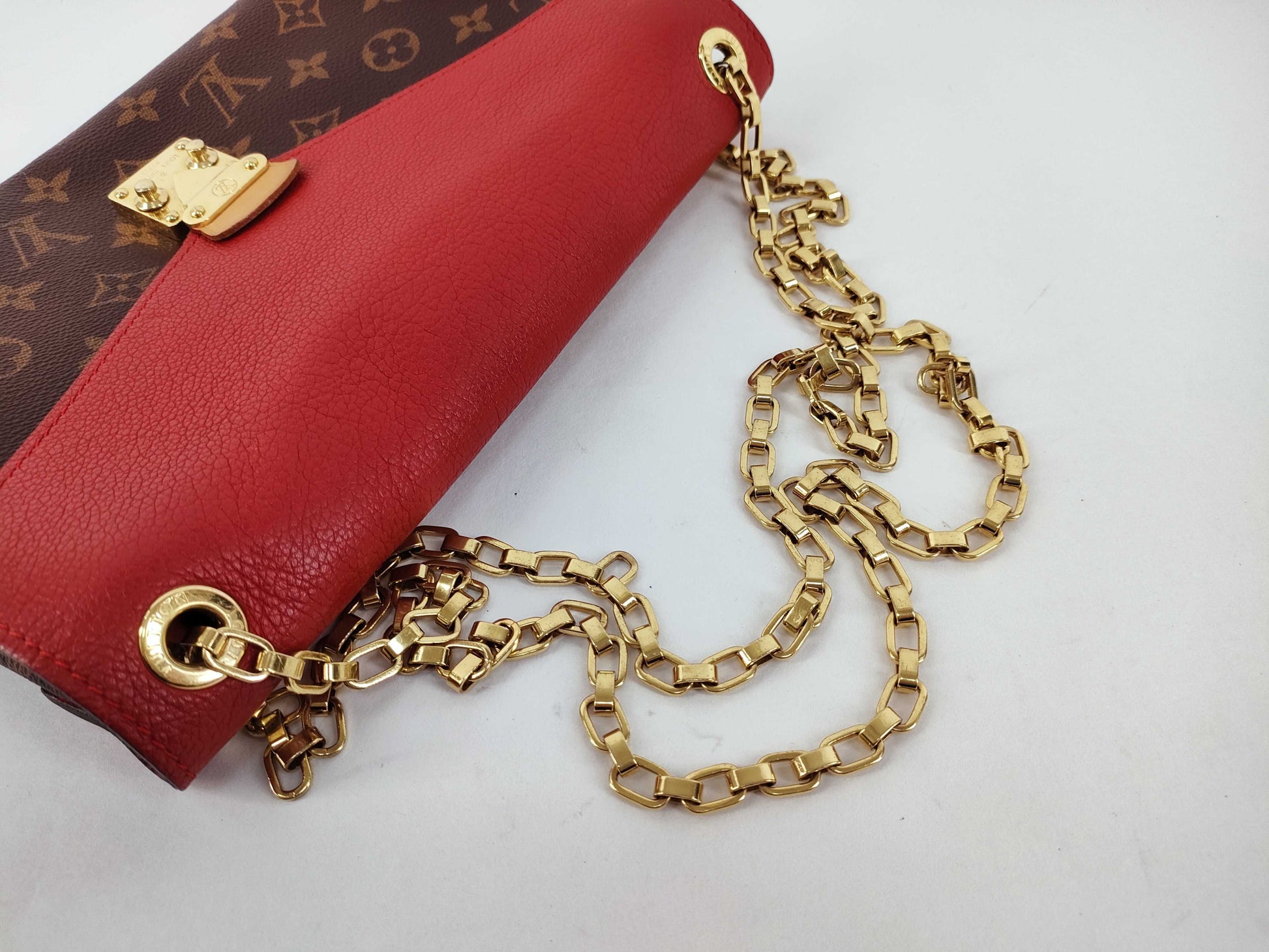 LOUIS VUITTON Monogram Pallas Chain Handbag Shoulder Bag Semi-Shoulder Bag One-Shoulder Bag Cerise M41201 Shoulder Bag