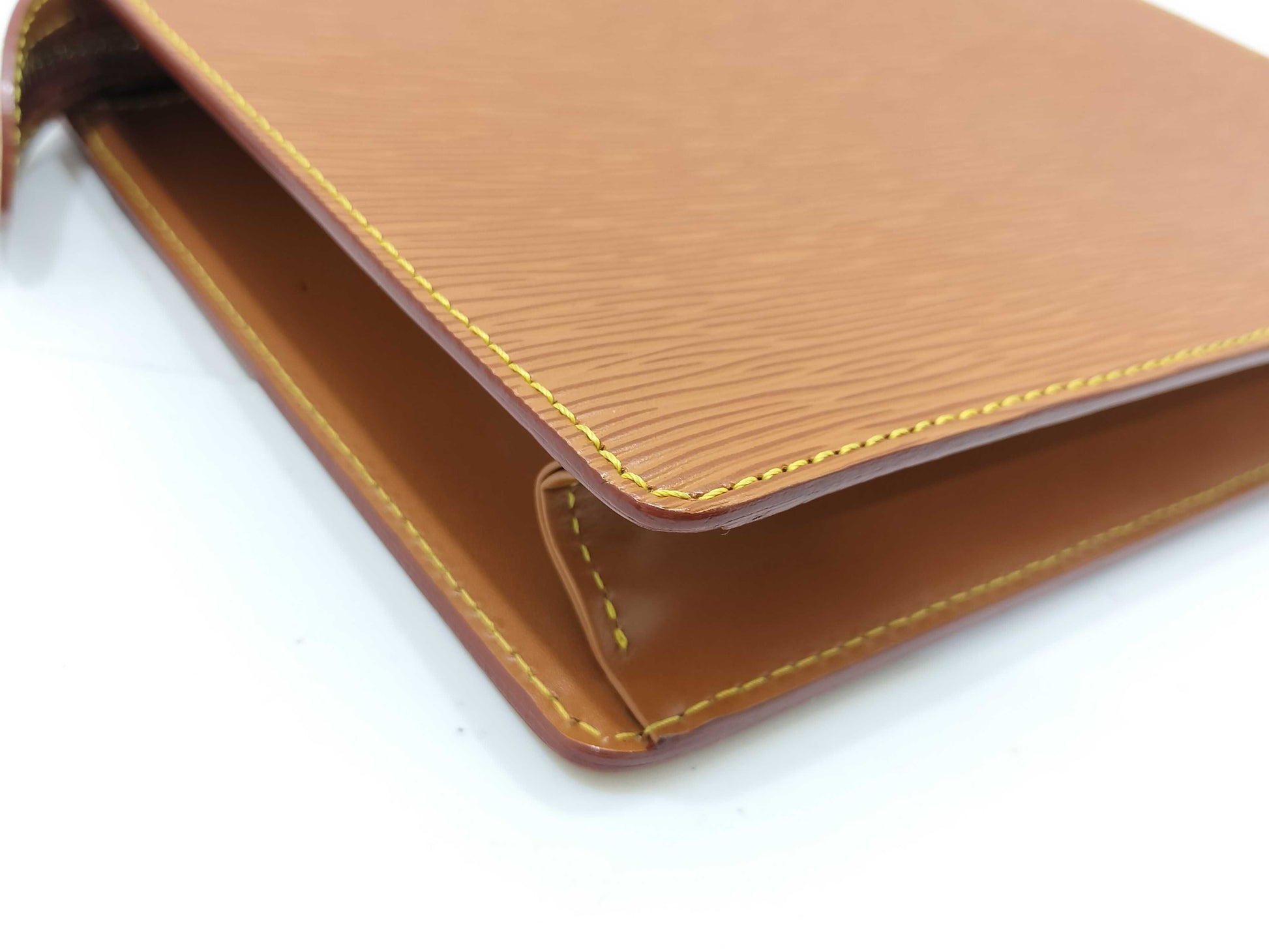 LOUIS VUITTON Epi Louis Vuitton Epi Second Bag